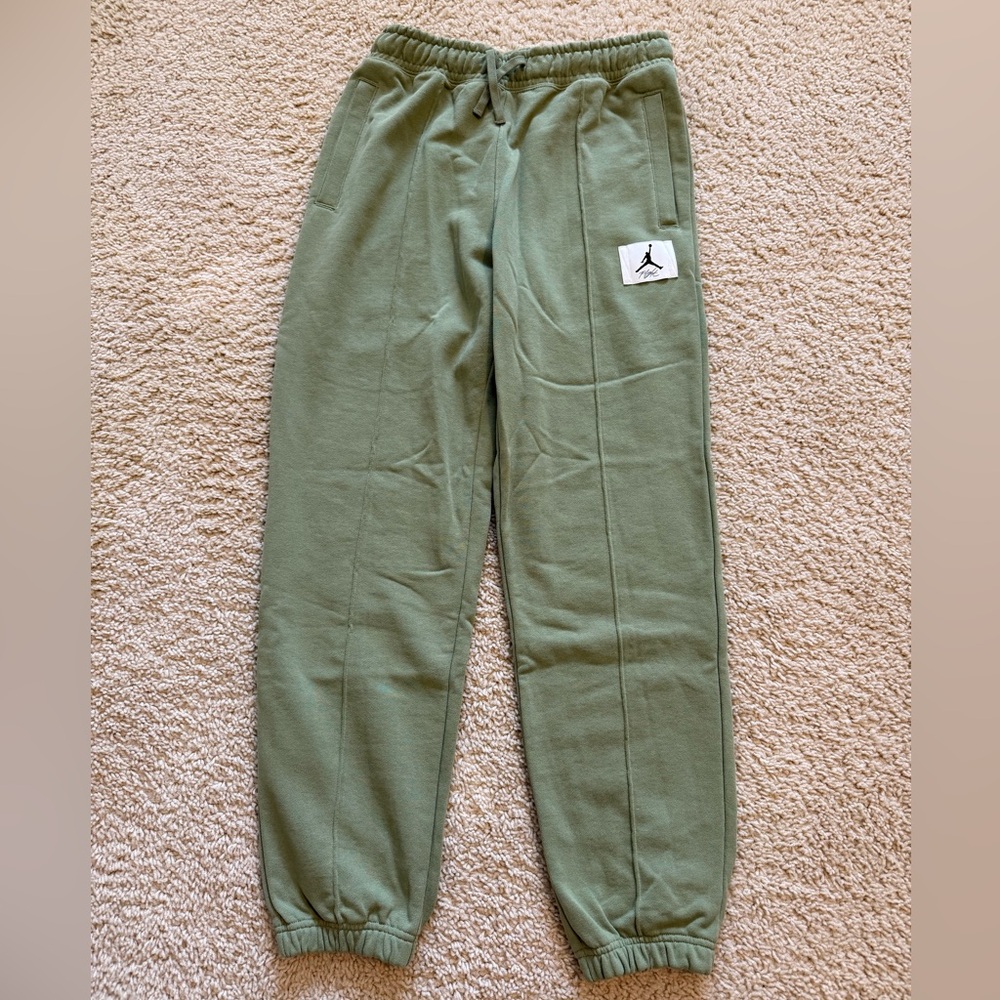 Nike Jordan Green Sweatpants with Elastic Cuffs NWT